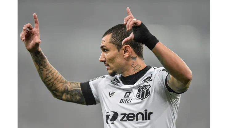 Foto: Thiago Ribeiro/AGIF- Vina