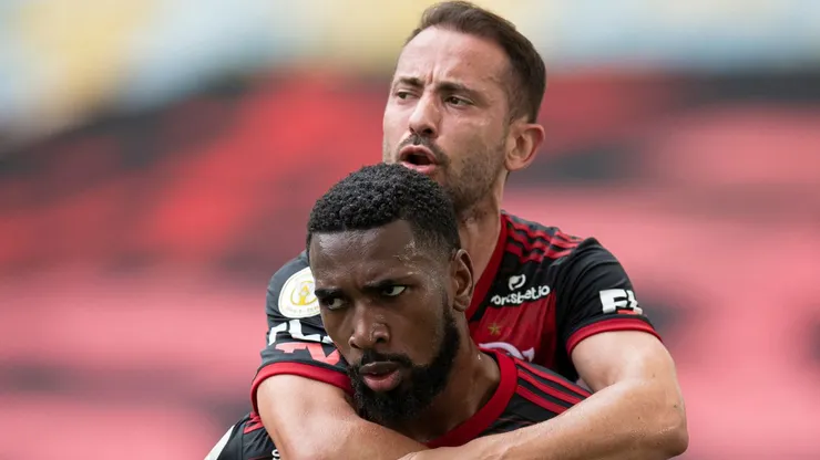 Foto: Jorge Rodrigues/AGIF - Gerson e Everton Ribeiro