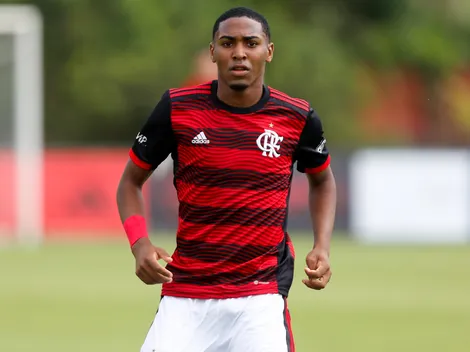 Flamengo garante a permanência de cria da base