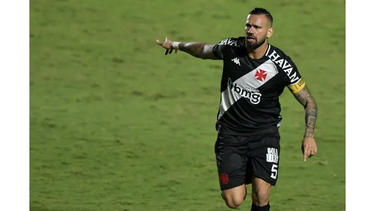Thiago Ribeiro/AGIF - Guarani fecha com zagueiro para 2023