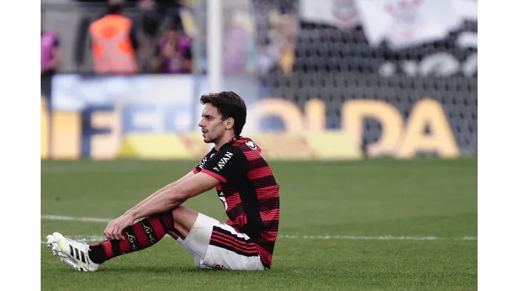 Foto: (Ettore Chiereguini/AGIF) - Rodrigo Caio não entra em campo pelo Flamengo desde julho