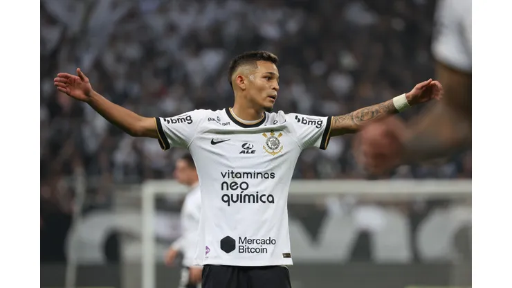 Marcello Zambrana/AGIF- Adson, meia do Corinthians