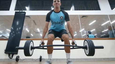 Botafogo/Vitor Silva- Wendel, volante do Botafogo