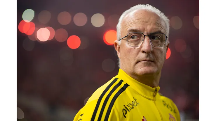 Foto: (Jorge Rodrigues/AGIF) - Dorival Júnior, ex-Flamengo, só aceita um nome estrangeiro para assumir a Seleção Brasileira