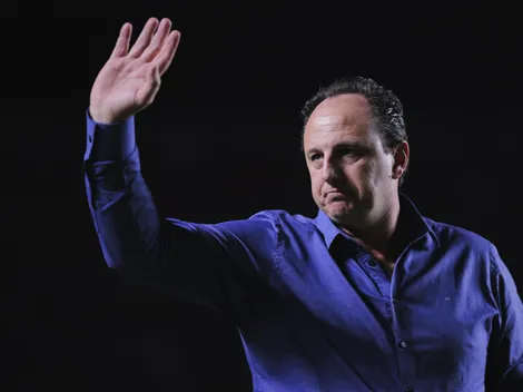 PACOTÃO! Ceni topa 'lista de dispensa' e 9 estão saindo do São Paulo