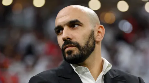 Foto: (Dan Mullan/Getty Images) – Walid Regragui levou Marrocos a uma semifinal de Copa do Mundo pela primeira vez na história