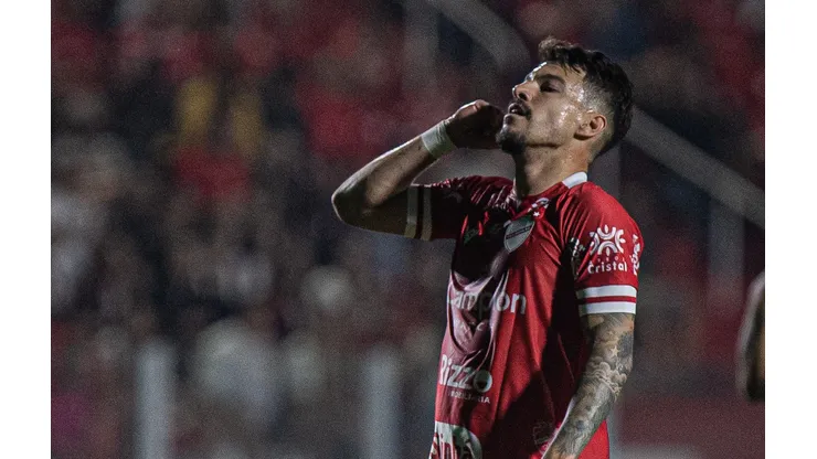 Foto: (Isabela Azine/AGIF) - Arthur Rezende não deve ser o único jogador ex-Vila Nova contratado pelo Ceará para 2023