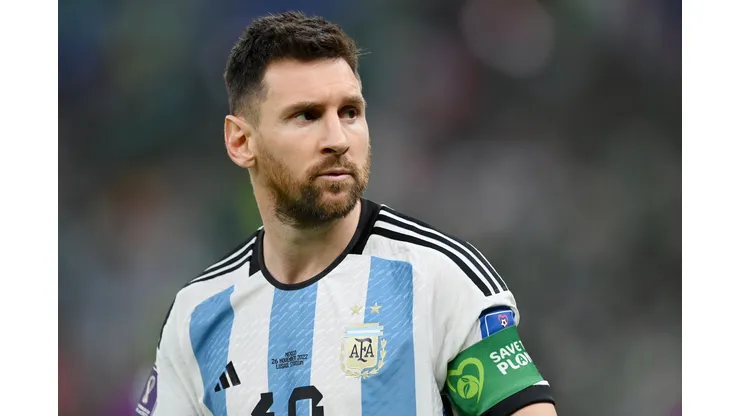 (Photo by Dan Mullan/Getty Images)- Messi