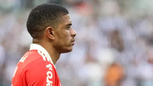 Foto: Fernando Moreno/AGIF – Taison vem dando dor de cabeça ao Internacional.