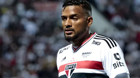 Foto: Marcello Zambrana/AGIF – Reinaldo deixou o São Paulo e acertou com o Grêmio