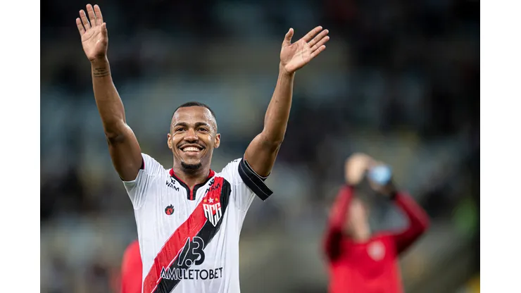 Foto: Jorge Rodrigues/AGIF - Marlon Freitas está acertado com o Botafogo para 2023