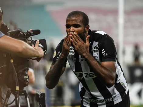 Medalhão 'acompanha' Messias e não deve jogar mais pelo Ceará em 2023