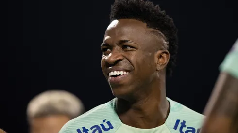 Foto: Lucas Figueiredo/CBF – Vinícius Júnior comenta críticas sobre comemorações nos gols do Brasil