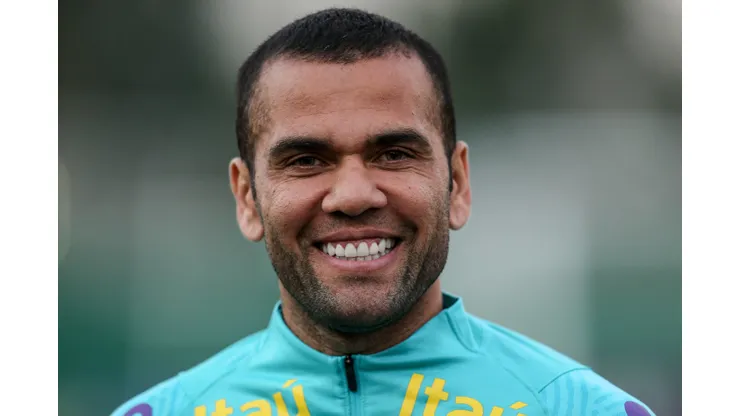 Foto: Marco Galvão/CBF - Daniel Alves exalta pentacampeão Mundial com o Brasil