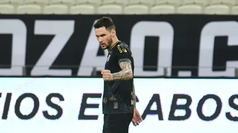 Foto: (Kely Pereira/AGIF) – Tiago Pagnussat é o primeiro reforço do Ceará para 2023