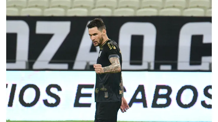 Foto: (Kely Pereira/AGIF) - Tiago Pagnussat é o primeiro reforço do Ceará para 2023