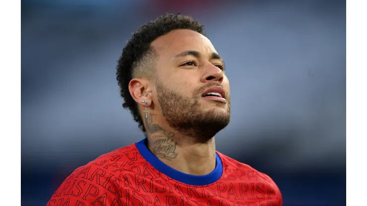 (Photo by Matthias Hangst/Getty Images)- Neymar