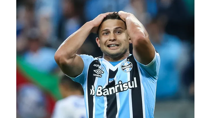 Foto: Pedro H. Tesch/AGIF - Elkeson vai deixar o Grêmio