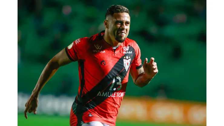 Foto: Luiz Erbes/AGIF - Wellington Rato pode jogar no São Paulo em 2023