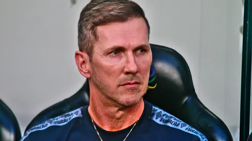 Foto: Gabriel Machado/AGIF – Paulo Turra comenta virada do Furacão no Campeonato Estadual