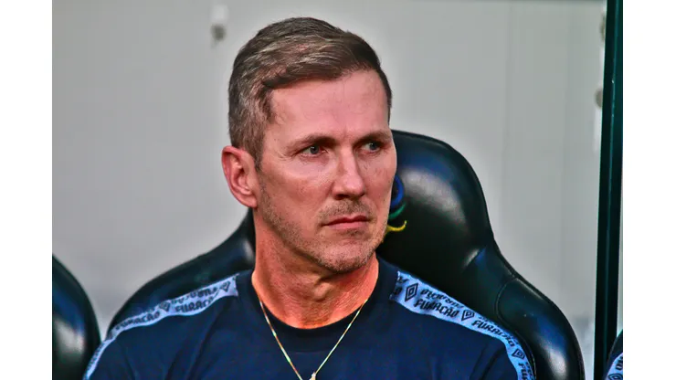 Foto: Gabriel Machado/AGIF - Paulo Turra comenta virada do Furacão no Campeonato Estadual