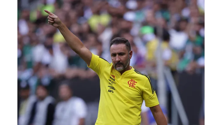 Ettore Chiereguini/AGIF- Vítor Pereira, técnico do Flamengo