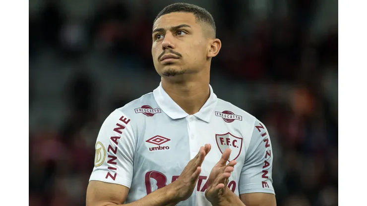 Foto: Robson Mafra/AGIF- André, volante do Fluminense