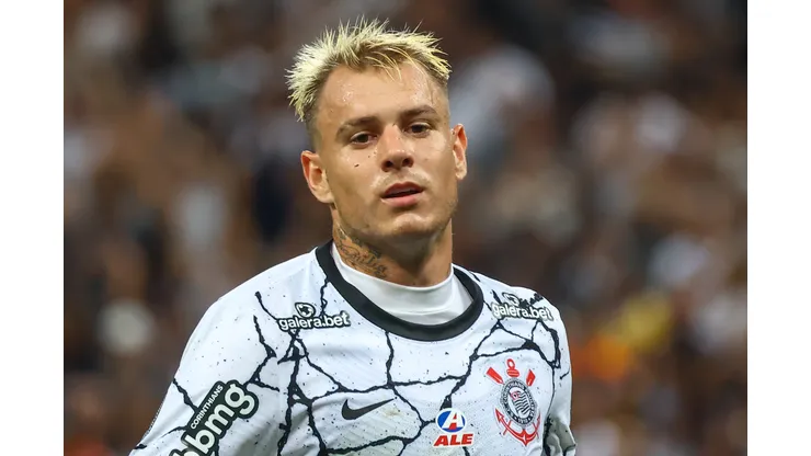 Foto: Marcello Zambrana/AGIF- Róger Guedes