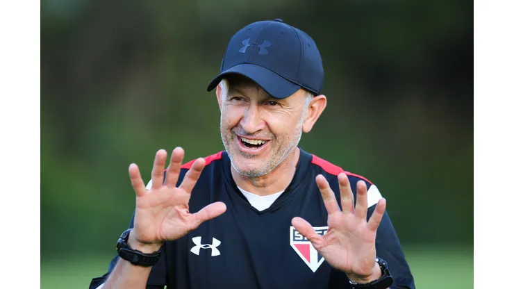 Foto: (Marcello Zambrana/AGIF) - Um dos zagueiros que trabalhou com Juan Carlos Osorio no Morumbi, em 2015, está na mira do São Paulo