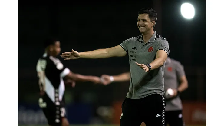 Foto: Jorge Rodrigues/AGIF - Barbieri ganha mais um nome para o elenco do Vasco