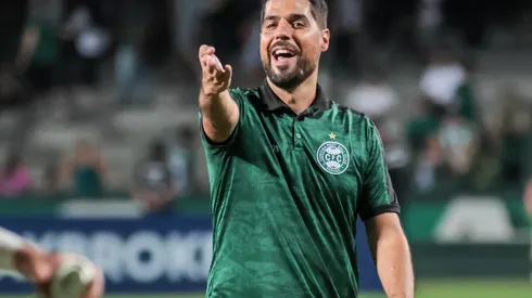 Foto: Robson Mafra/AGIF – Coritiba se aproxima de contratação importante para o elenco