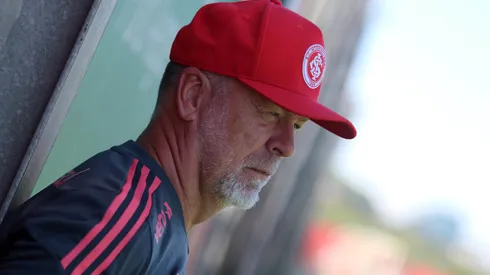 Foto: (Ricardo Duarte/Internacional) – Mano Menezes não está satisfeito com o início de temporada do Internacional