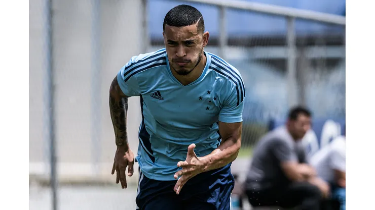 Foto: (Gustavo Aleixo/Cruzeiro) - William espera recuperar seu bom futebol no Cruzeiro