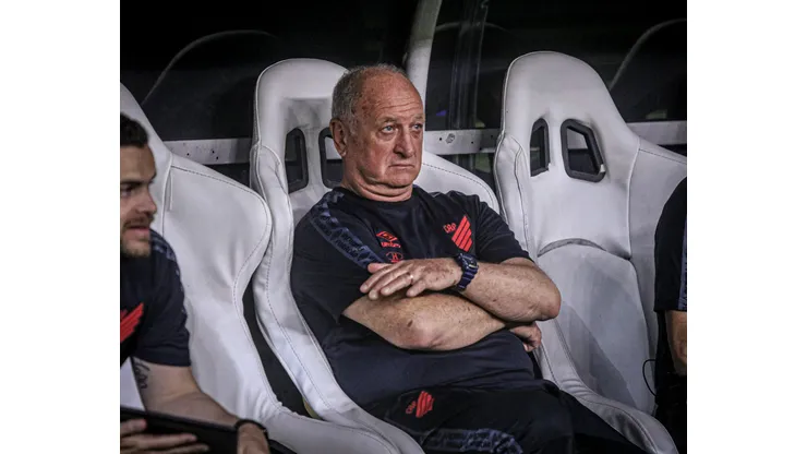 Lucas Emanuel/AGIF- Felipão, diretor do Athletico-PR