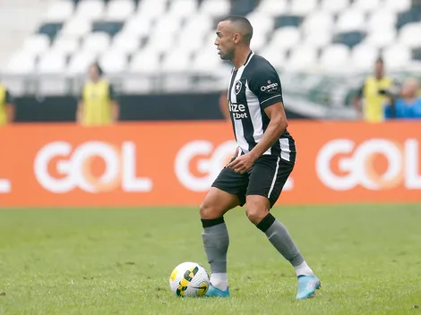 Fernando Marçal brinca sobre novidade com a camisa do Botafogo