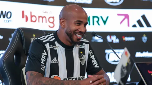 Foto: (Pedro Souza/Atlético) – Patrick durante coletiva de apresentação no Atlético nesta sexta (20)