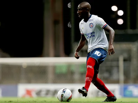 Ryan manda a real sobre briga pela titularidade na lateral-esquerda