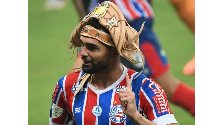 Foto: (Kely Pereira/AGIF) - Gilberto, ex-Bahia, está próximo de ser contratado pelo Cruzeiro