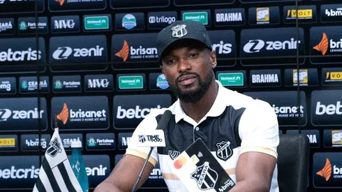 Foto: (Marcelo Vidal/CearaSC.com) – Luiz Otávio concedeu entrevista coletiva no Ceará nesta segunda (16)