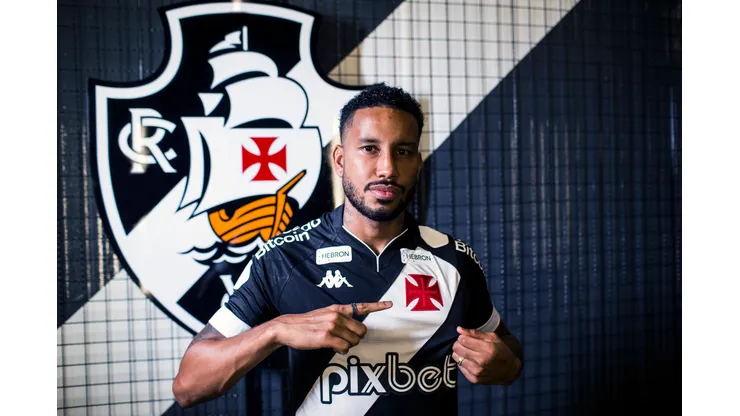 Foto: (Daniel Ramalho/Vasco Da Gama) - A Pixbet agora estampa o espaço reservado para o patrocinador master na camisa do Vasco