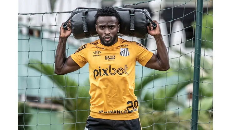 Foto: (Ivan Storti/Santos FC) - Mendoza foi uma das contratações do Santos para a temporada