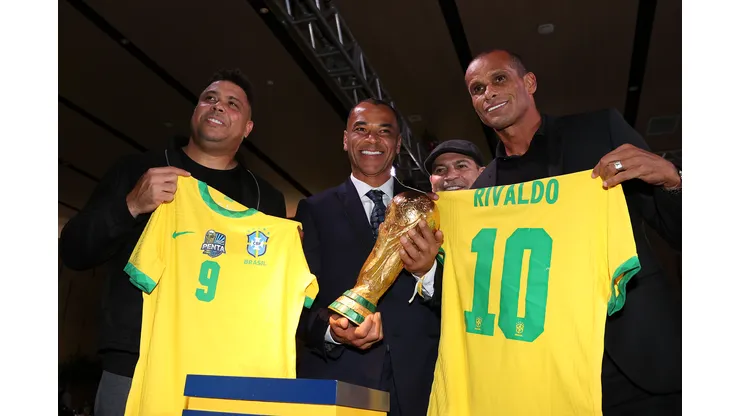Foto: (Buda Mendes/Getty Images) - Rivaldo acredita que o Cruzeiro está em boas mãos na gestão de Ronaldo
