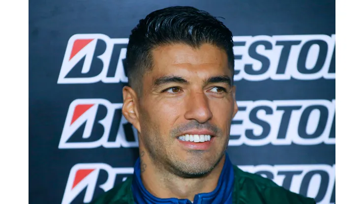 (Photo by Ernesto Ryan/Getty Images)- Luis Suárez