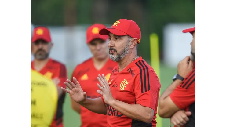 Marcelo Cortes/CRF- Vítor Pereira, técnico do Flamengo
