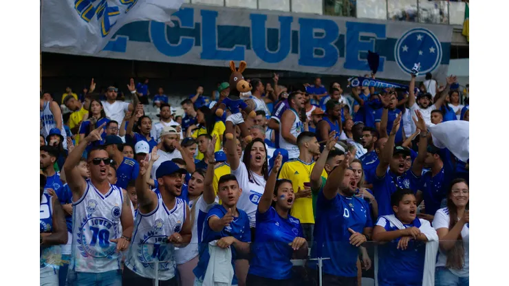 Foto: Fernando Moreno/AGIF - Torcida do Cruzeiro se irrita com preço dos ingressos