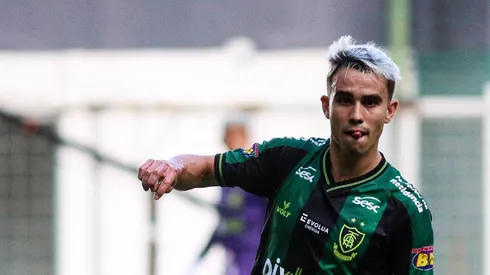 Foto: Fernando Moreno/AGIF – Zé Ricardo foi especulado no Palmeiras