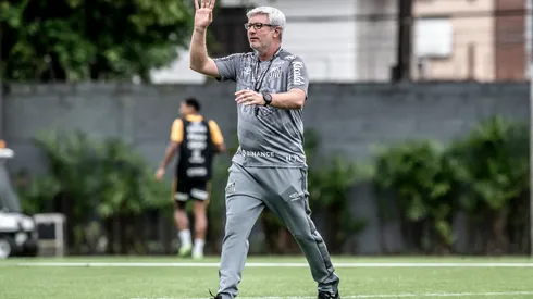 Foto: Ivan Storti/Santos FC - Odair Hellmann perdeu nome importante para clássico