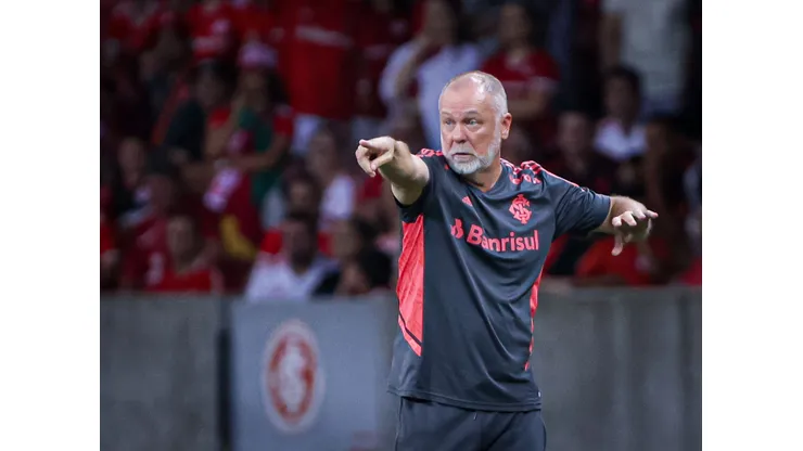 Maxi Franzoi/AGIF- Mano Menezes, técnico do Inter