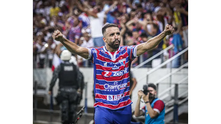 Foto: Luiz Erbes/AGIF - Caio Alexandre projeta jogo de volta da Pré-Libertadores