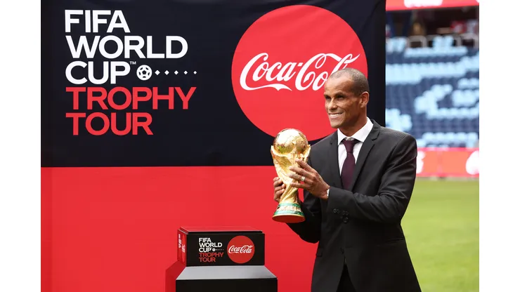 Photo by Matt King/Getty Images for FIFA - Rivaldo aponta vencedor do Fifa The Best